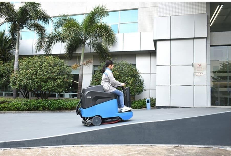 Best Floor Scrubber Suppliers with Advanced Features in China